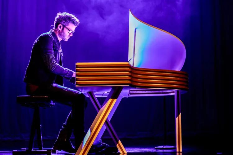 To Love And Back: voorstelling aan de piano over liefde